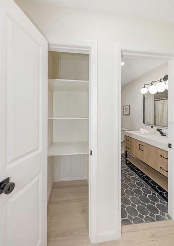 11419 47TH AVENUE N, St Petersburg, FL 33708