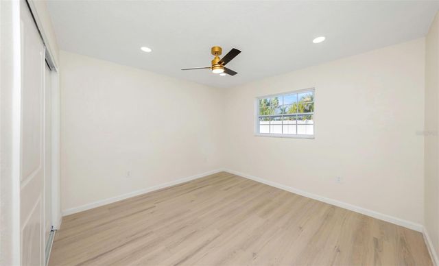 11419 47TH AVENUE N, St Petersburg, FL 33708