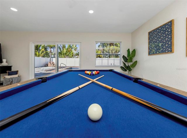 11419 47TH AVENUE N, St Petersburg, FL 33708