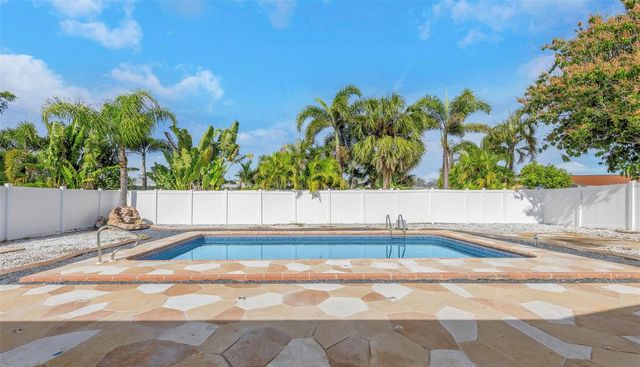 11419 47TH AVENUE N, St Petersburg, FL 33708