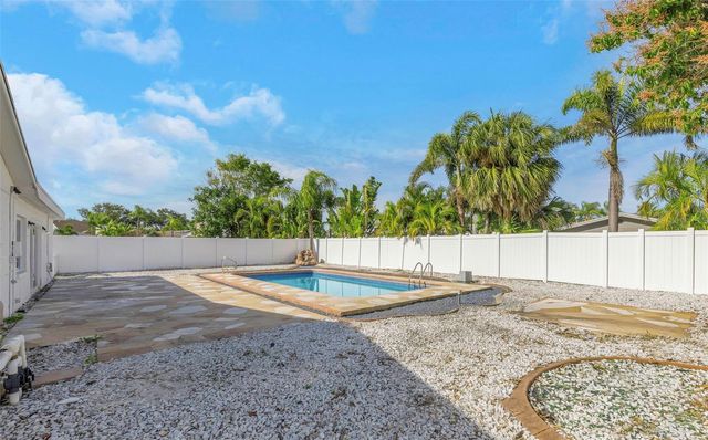 11419 47TH AVENUE N, St Petersburg, FL 33708