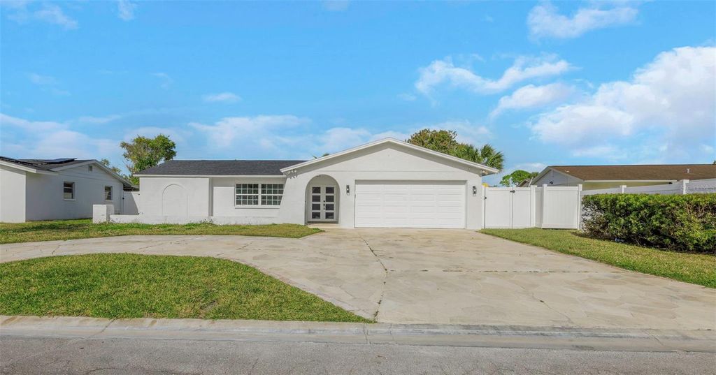 11419 47TH AVENUE N, St Petersburg, FL 33708