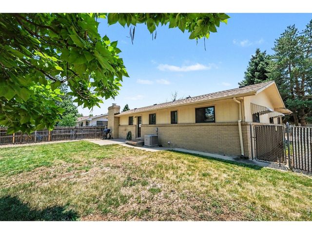 1320 Garden Cir, Longmont, CO 80501
