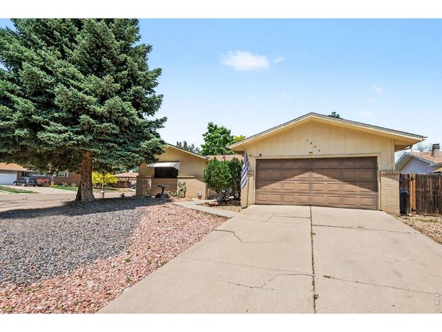 1320 Garden Cir, Longmont, CO 80501