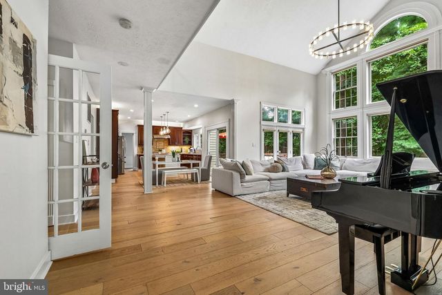12607 LAKE NORMANDY LN, Fairfax, VA 22030