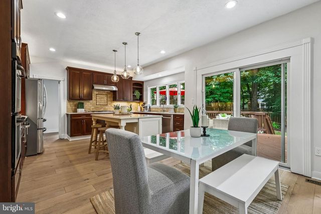 12607 LAKE NORMANDY LN, Fairfax, VA 22030
