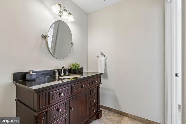 12607 LAKE NORMANDY LN, Fairfax, VA 22030