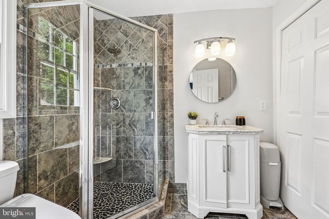 12607 LAKE NORMANDY LN, Fairfax, VA 22030