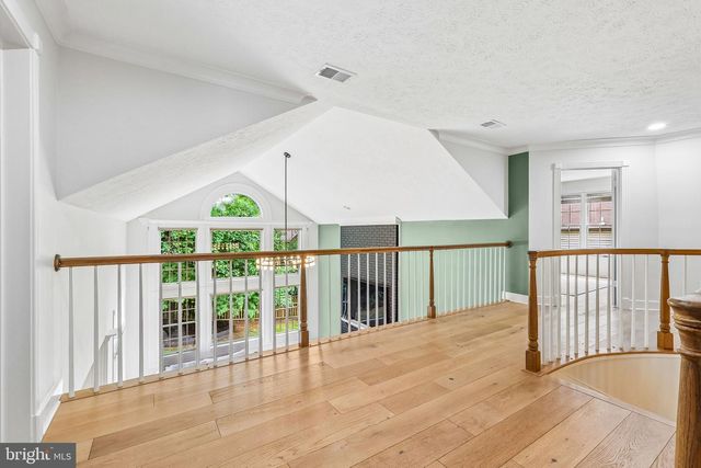 12607 LAKE NORMANDY LN, Fairfax, VA 22030