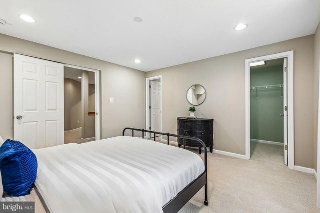 12607 LAKE NORMANDY LN, Fairfax, VA 22030