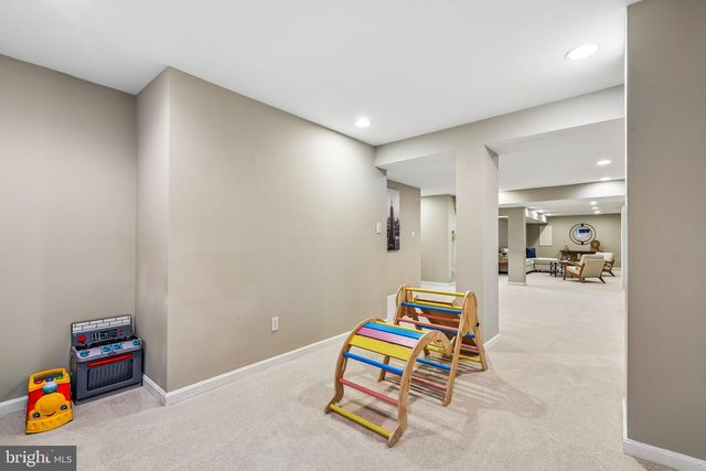 12607 LAKE NORMANDY LN, Fairfax, VA 22030