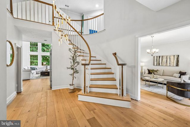 12607 LAKE NORMANDY LN, Fairfax, VA 22030