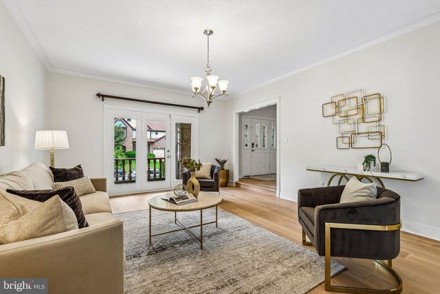 12607 LAKE NORMANDY LN, Fairfax, VA 22030