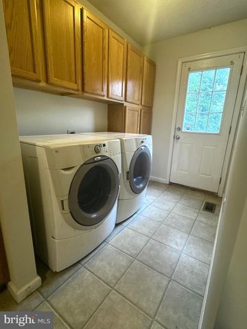 115 OLD FURNACE RD, Harpers Ferry, WV 25425