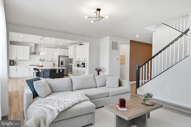 128 POE DR, Winchester, VA 22602