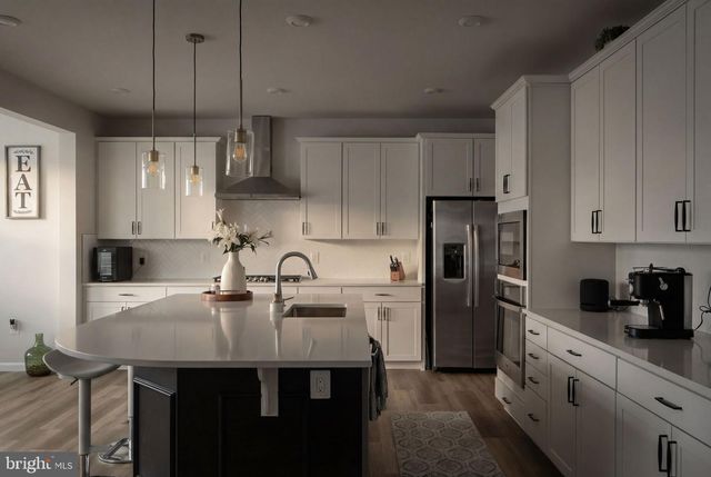 128 POE DR, Winchester, VA 22602