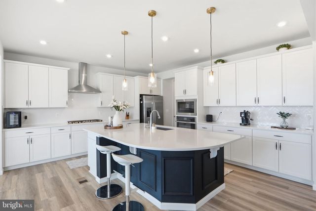 128 POE DR, Winchester, VA 22602