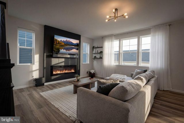 128 POE DR, Winchester, VA 22602