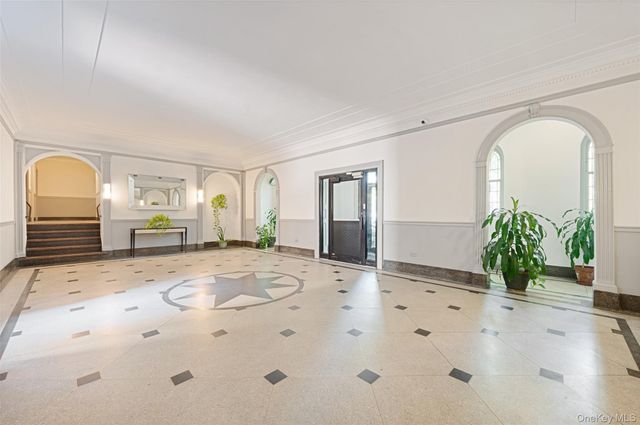 47-20 42nd Street 1B, Sunnyside, NY 11104