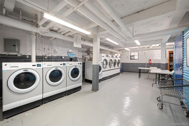 47-20 42nd Street 1B, Sunnyside, NY 11104