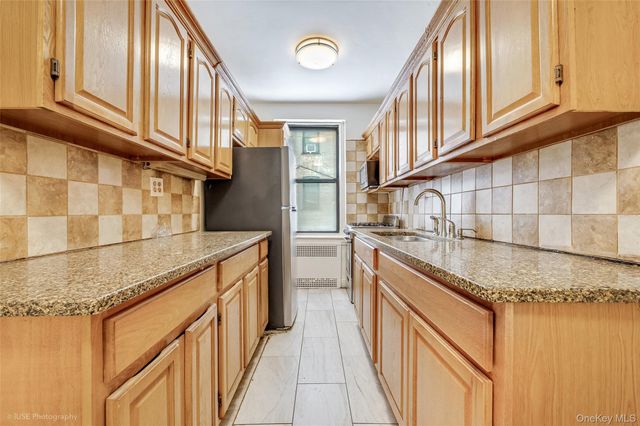 47-20 42nd Street 1B, Sunnyside, NY 11104