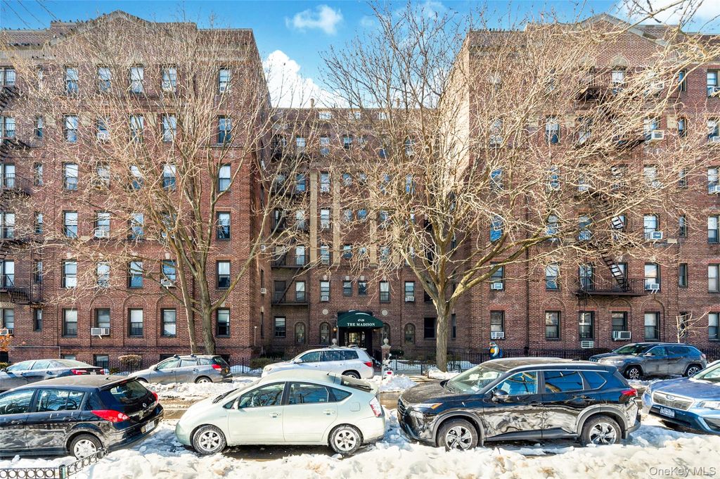 47-20 42nd Street 1B, Sunnyside, NY 11104