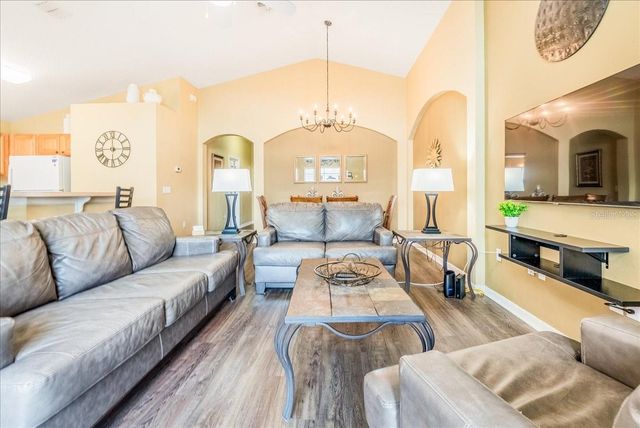 628 KENSINGTON DRIVE, Davenport, FL 33897