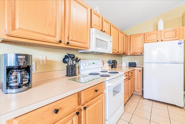 628 KENSINGTON DRIVE, Davenport, FL 33897