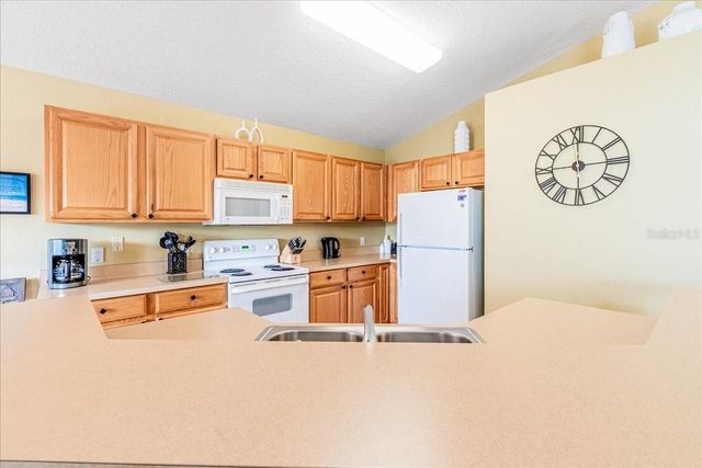 628 KENSINGTON DRIVE, Davenport, FL 33897