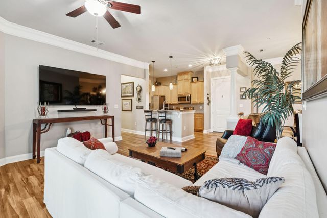 200 River Landing Drive 204f, Charleston, SC 29492