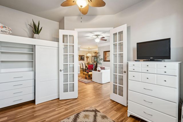 200 River Landing Drive 204f, Charleston, SC 29492