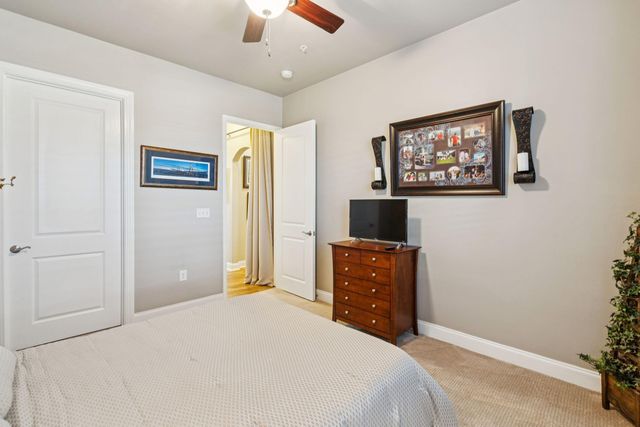 200 River Landing Drive 204f, Charleston, SC 29492