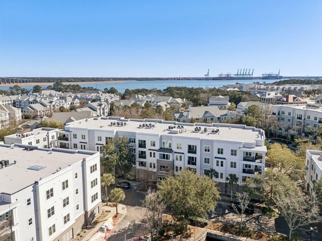 200 River Landing Drive 204f, Charleston, SC 29492