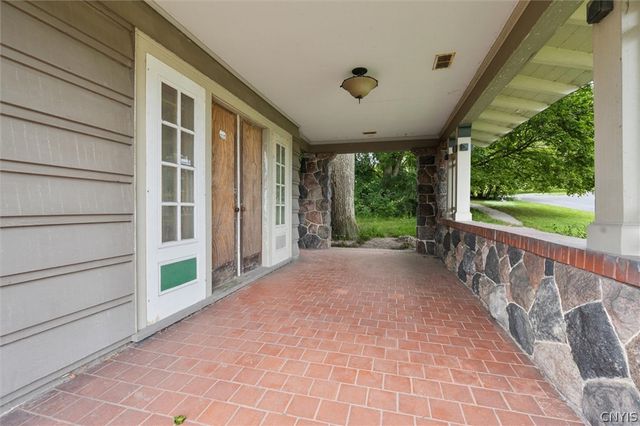 1035 Oak Street, Syracuse, NY 13203
