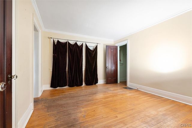 1035 Oak Street, Syracuse, NY 13203