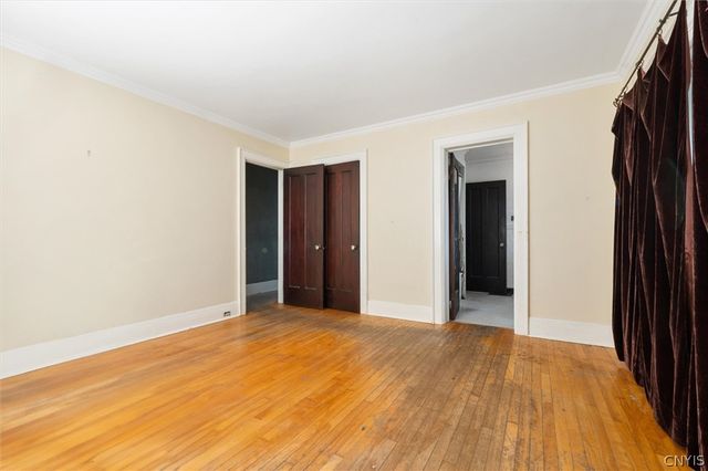 1035 Oak Street, Syracuse, NY 13203