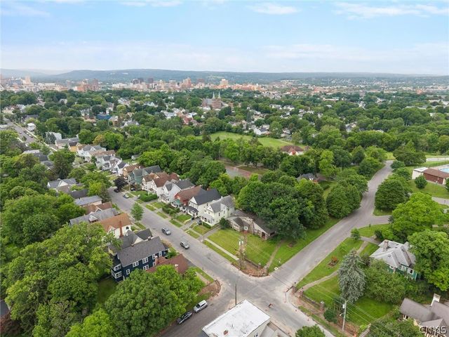 1035 Oak Street, Syracuse, NY 13203