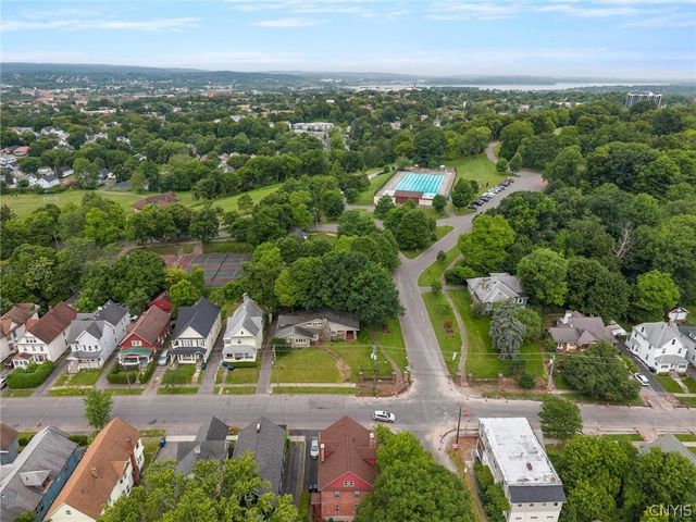 1035 Oak Street, Syracuse, NY 13203