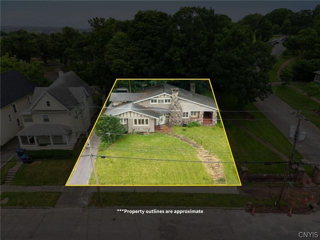 1035 Oak Street, Syracuse, NY 13203