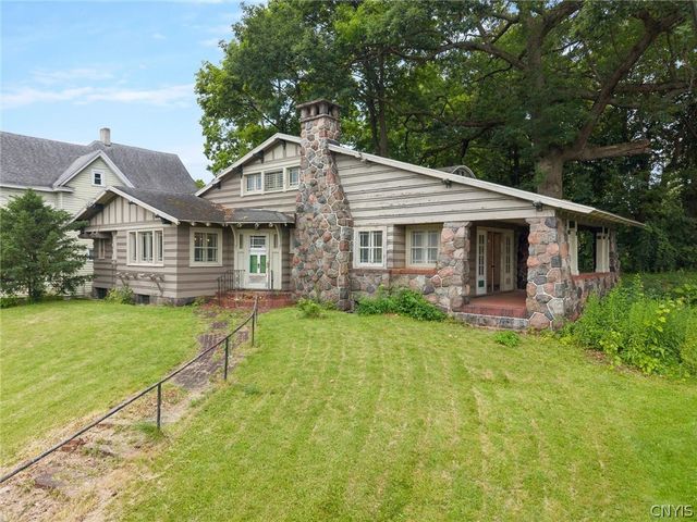 1035 Oak Street, Syracuse, NY 13203