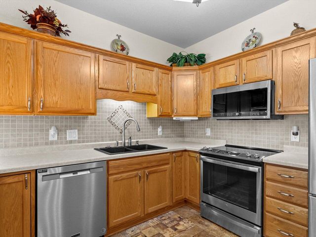4026 Hazelnut COURT, Sheboygan, WI 53081