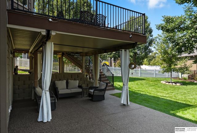 4614 Windcrest Drive, Bellevue, NE 68133