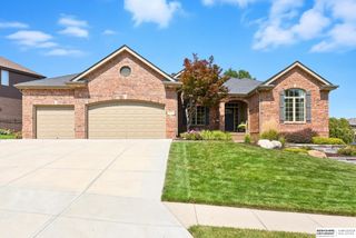 4614 Windcrest Drive, Bellevue, NE 68133