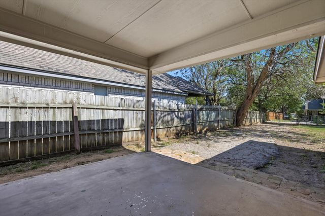 518 Leuty Street, Justin, TX 76247