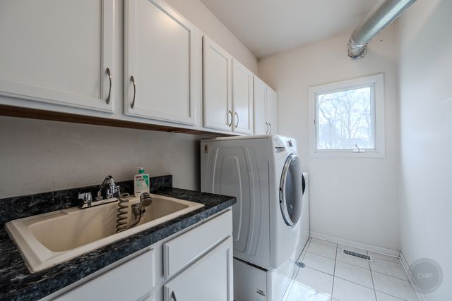 2805 Clara Avenue, Aurora, IL 60502