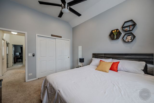 2805 Clara Avenue, Aurora, IL 60502