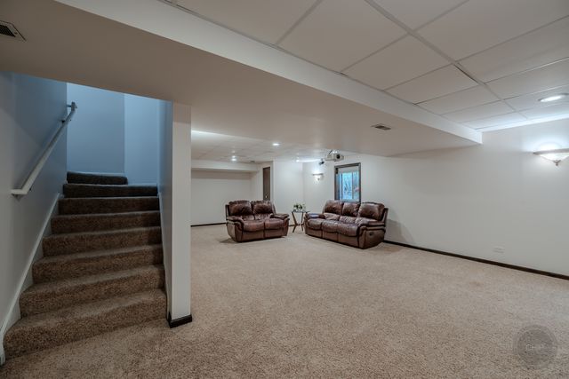 2805 Clara Avenue, Aurora, IL 60502