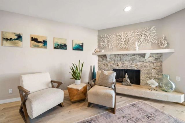 6827 El Fuerte Street, Carlsbad, CA 92009