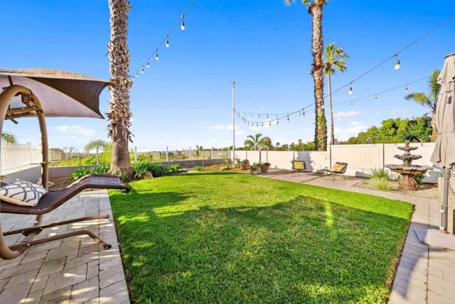 6827 El Fuerte Street, Carlsbad, CA 92009