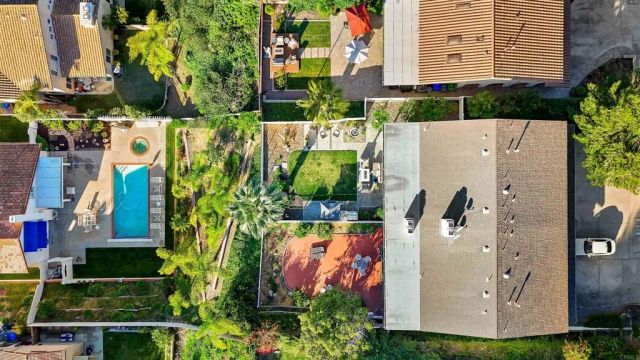 6827 El Fuerte Street, Carlsbad, CA 92009